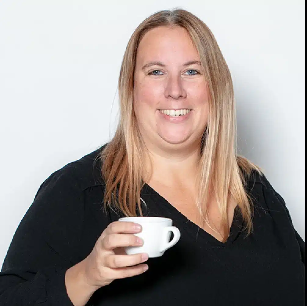 Laurence évolue dans le marketing digital depuis 2010 et est spécialisée en Stratégie d’Acquisition SEA.